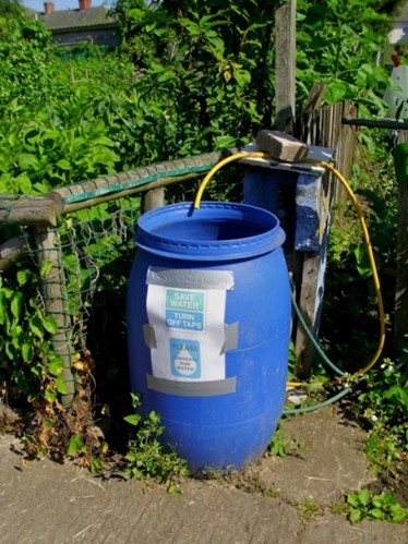 Water container